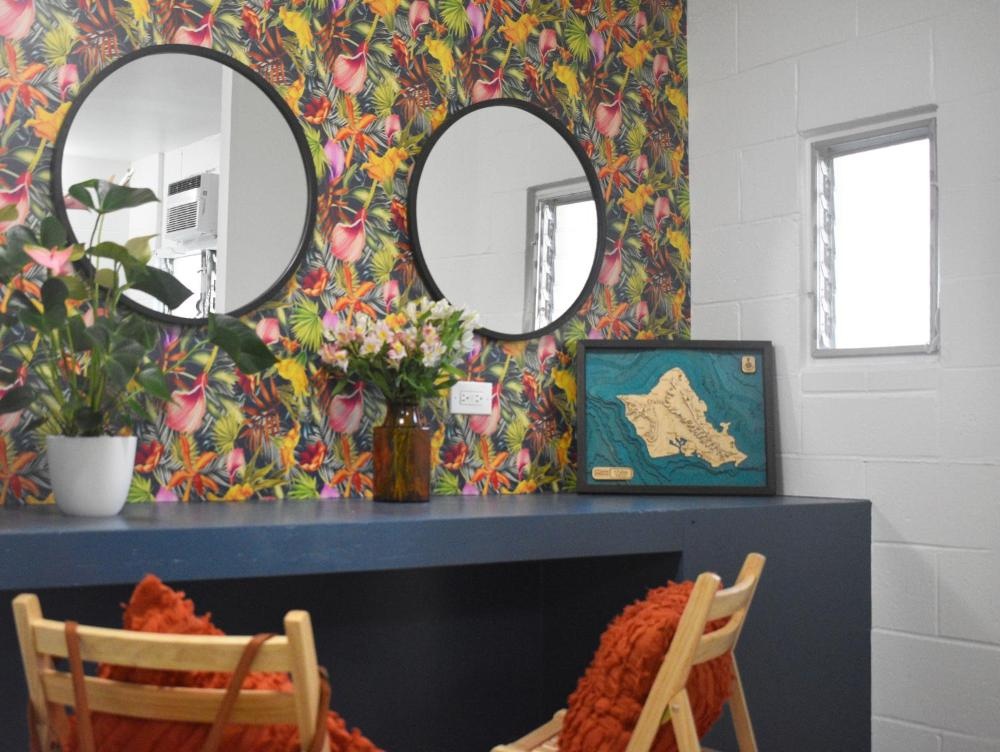 Waikiki Beachside Hostel